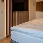 Msliving Hotell *