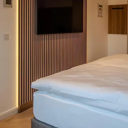 Msliving Hotel *