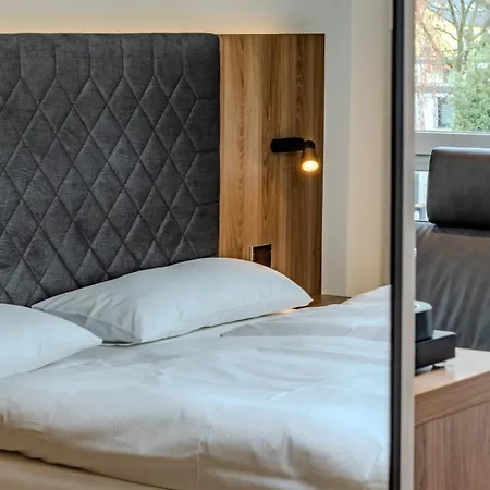 Msliving Hotel *