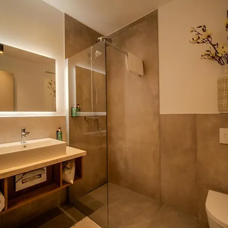 Otel Msliving